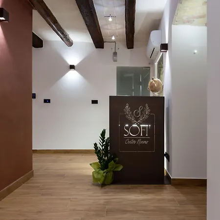 לינה וארוחת בוקר Sofi' Center שאקה