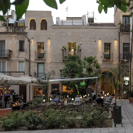 Sofi' Center Nocleg ze śniadaniem 4*